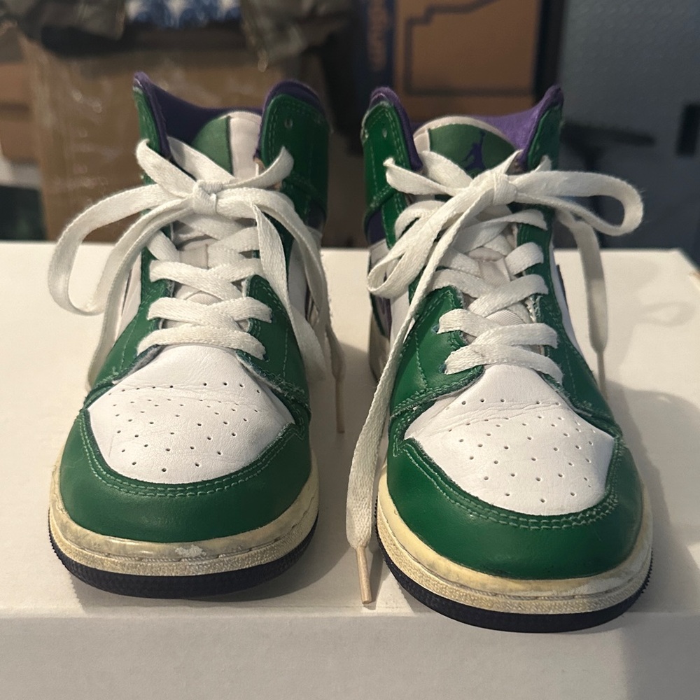 Youth Jordan 1 Mid “Incredible Hulk”